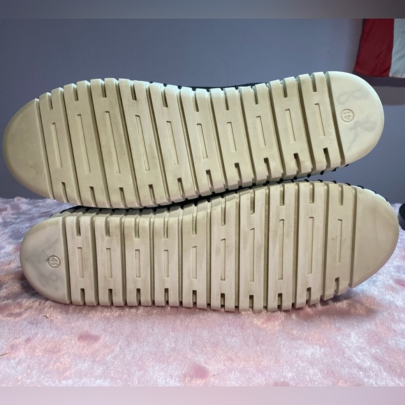 Lucy Black Slip On by Eric Michaels - Picture 6 of 9